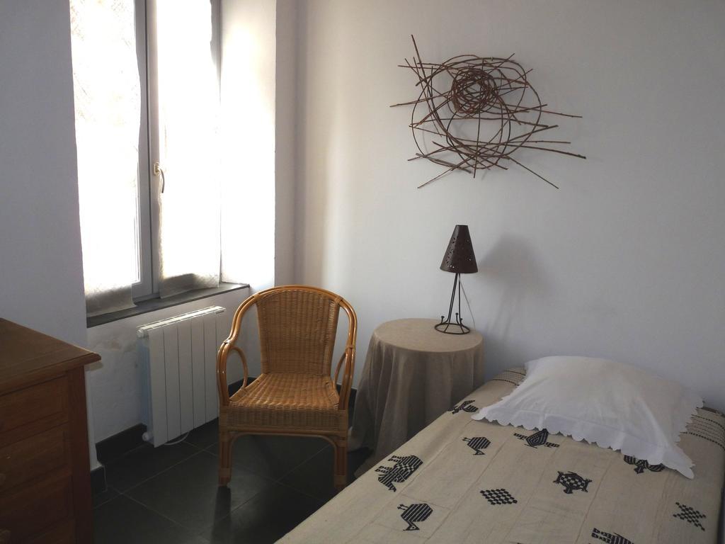 La Maison Du Ruisseau Conilhac-Corbières Szoba fotó